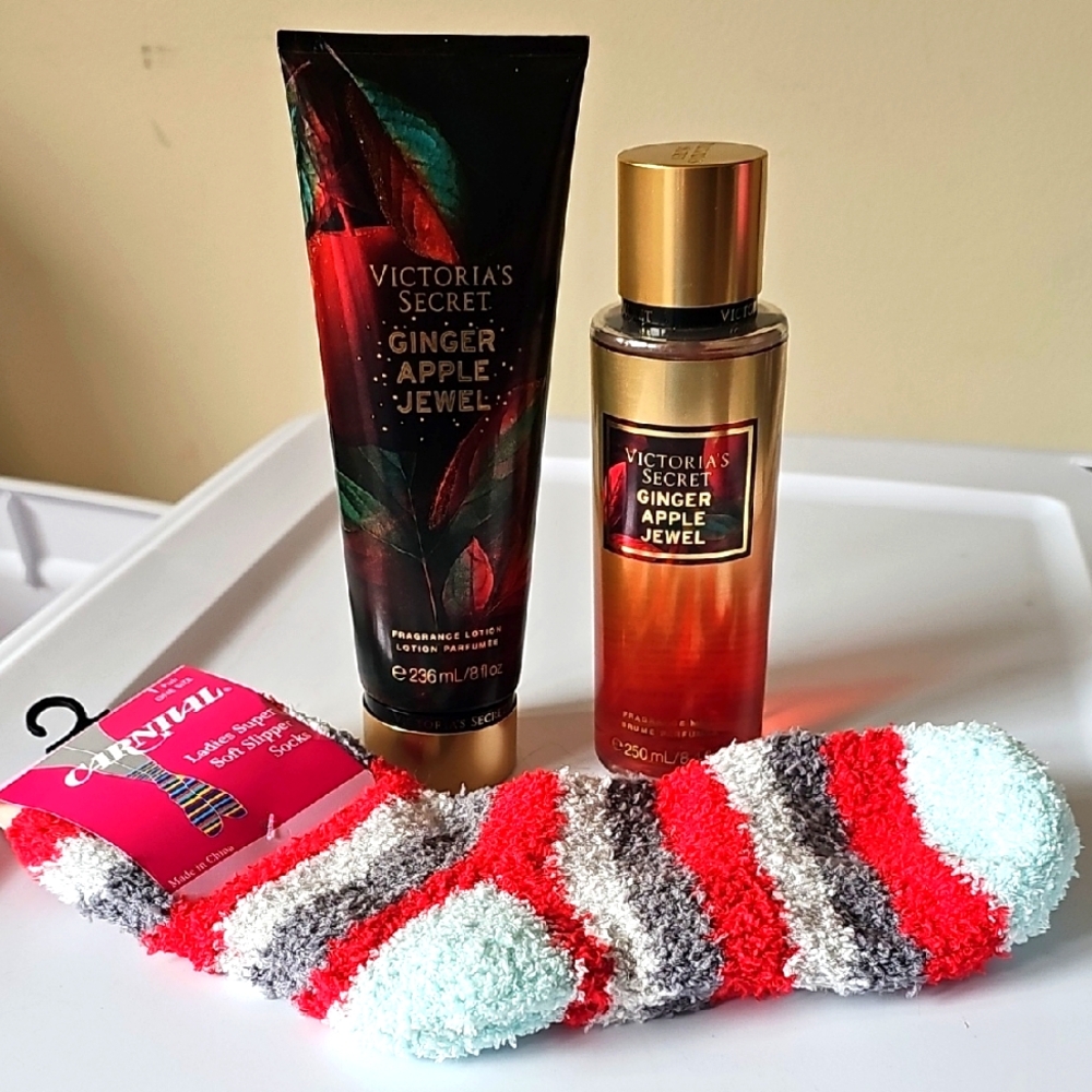 Victoria's Secret Ginger Apple Jewel Set
